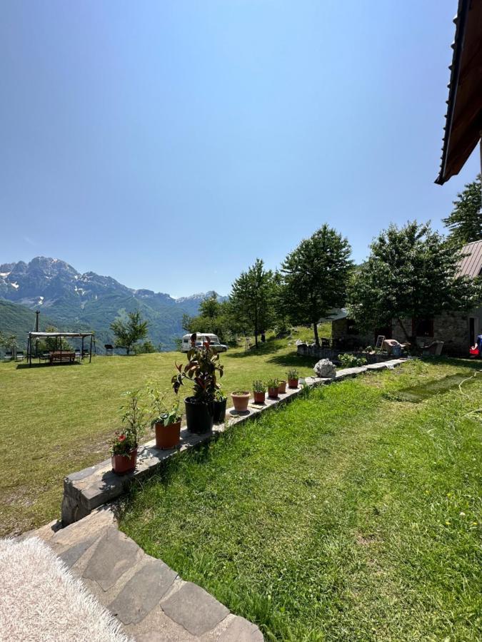 Guesthouse Freskia Theth Exterior foto