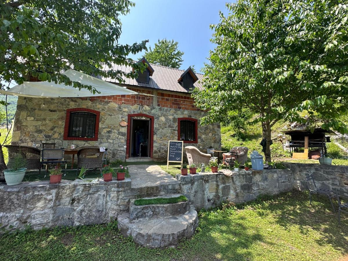 Guesthouse Freskia Theth Exterior foto